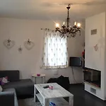 بيت للعطل Dum Na Lipne ليبنو ناد فلتافو